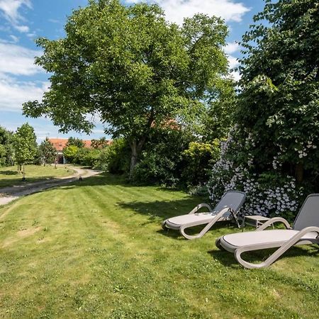 Ambrozuv Dvur Appartement Pouzdrany Buitenkant foto