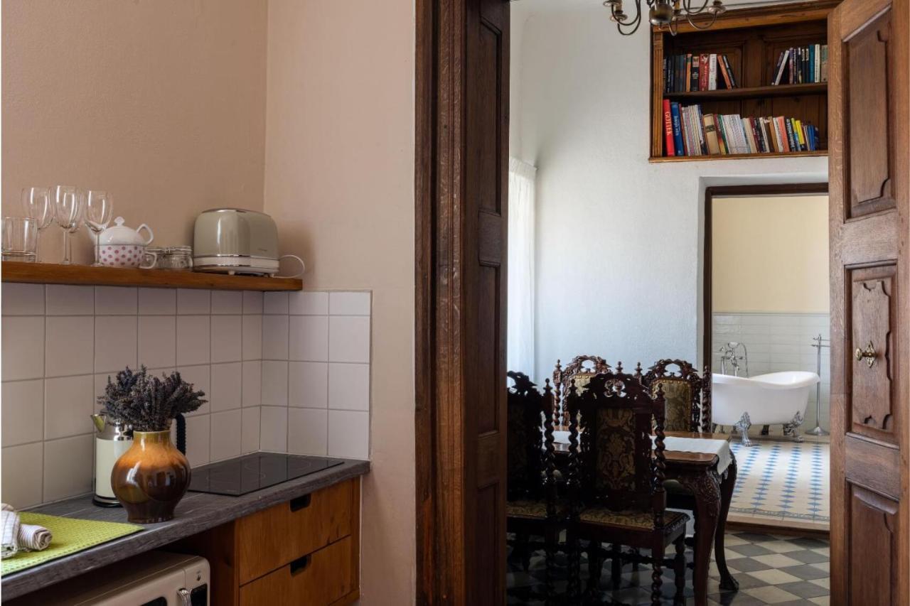 Ambrozuv Dvur Appartement Pouzdrany Buitenkant foto